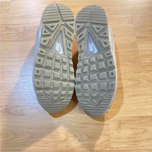 Nike air max sneakers - Picture 6 of 7